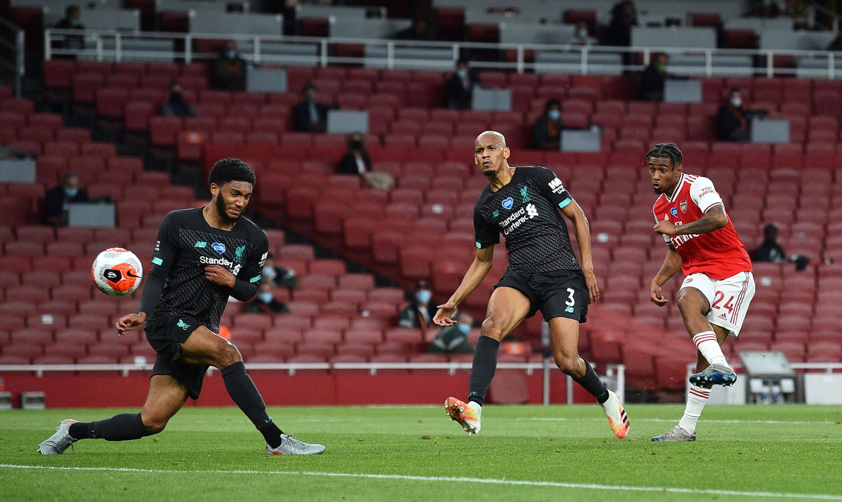 天鹅勇挫川 天鹅勇挫川