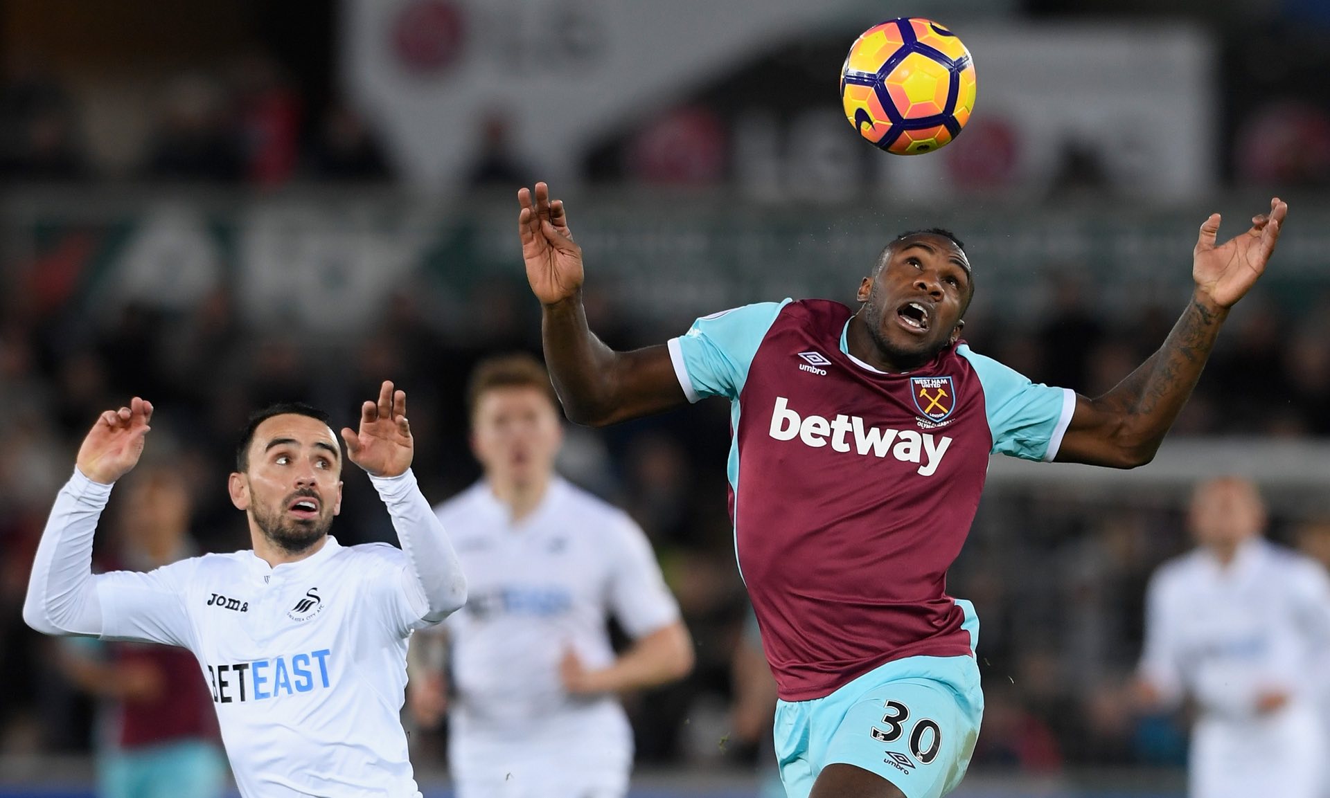 避开了一名 避开了一名